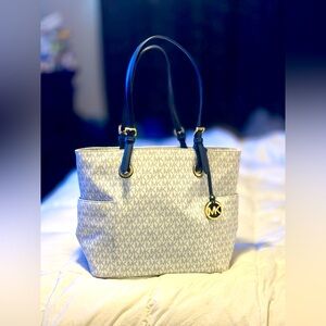 Michael Kors bag